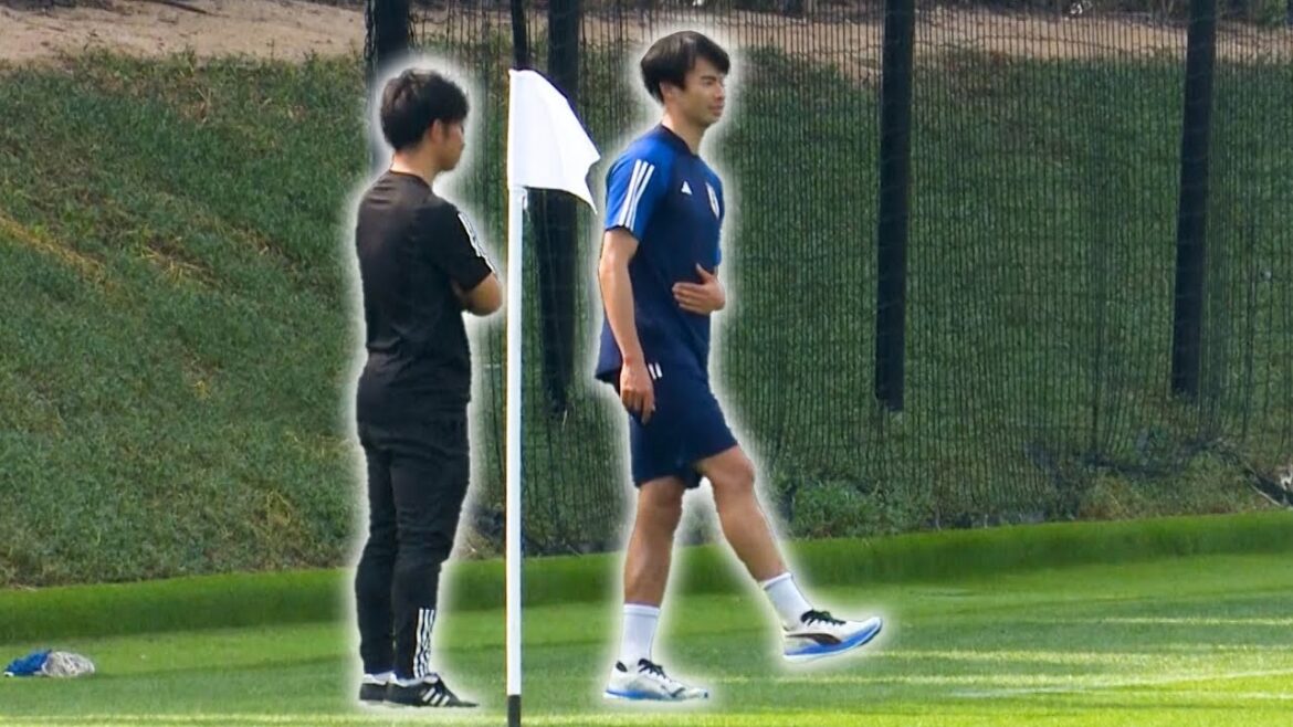Le milieu de terrain de Brighton, Kaoru Mitoma, est de retour à l'entraînement alors que le Japon poursuit ses préparatifs pour la Coupe d'Asie de l'AFC.