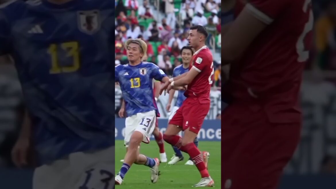 Lorsque Keito Nakamura se battait avec Ivar Jenner, Ayase Ueda souriait en voyant le duel entre jeunes