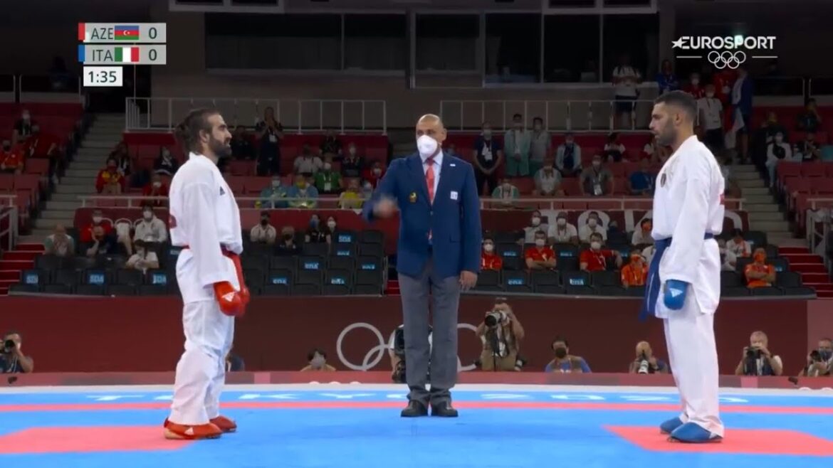 Rafael Aghayev 🇦🇿 CONTRE Luigi Busa 🇮🇹.  Jeux olympiques de Tokyo 2021.  Finale du kumite masculin de karaté -75kg.