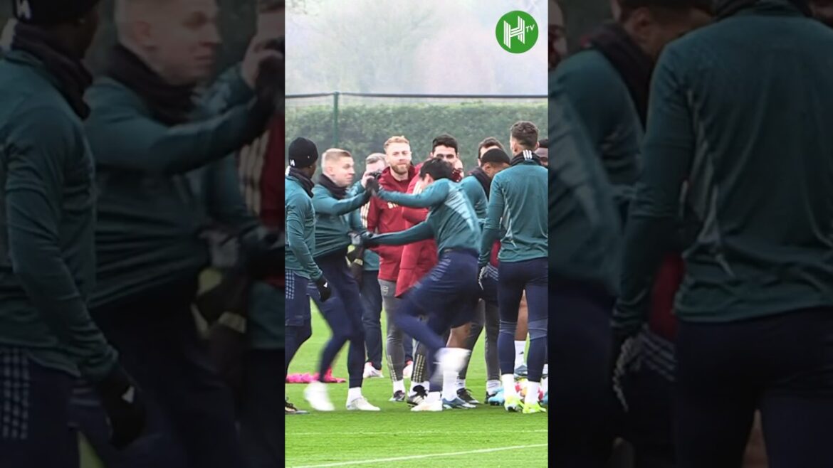 Tomiyasu est de retour à l'entraînement d'Arsenal ❤️🤣