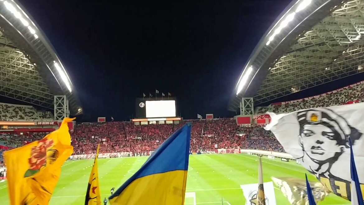 Schmidt Daniel et Kentaro Seki chantent (Vegalta Sendai)