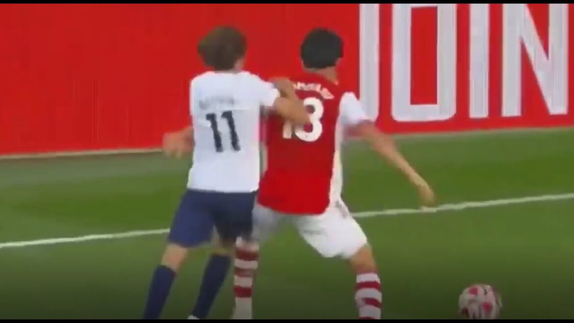 TAKEHIRO TOMIYASU d'Arsenal 🇯🇵 娨安凯洋 #GreatWallOfJapan 🎵 Chillah S - Ballin (Money Callin')