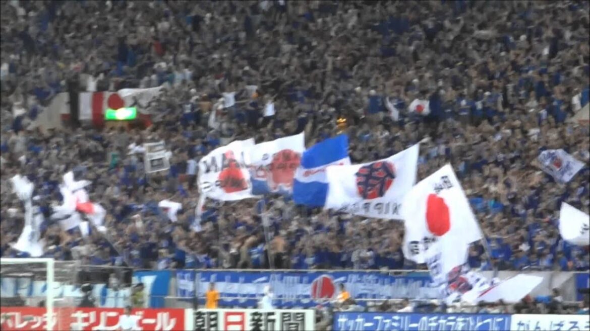 But de l'équipe nationale du Japon contre l'équipe nationale de Corée du Nord de Maya Yoshida (Remarque : violemment perturbé)