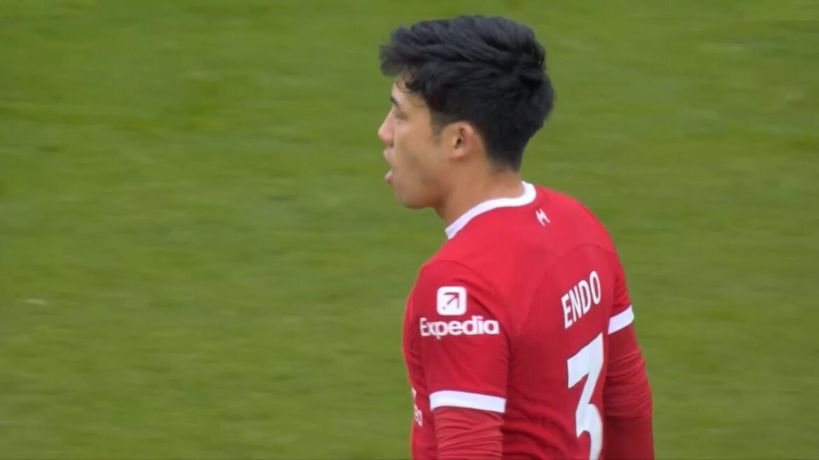 C'est ce qui arrive quand Wataru Endo devient sérieux contre Fulham
