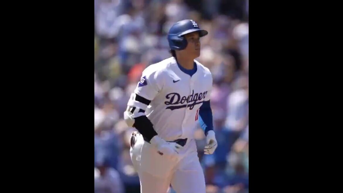 Shohei Ohtani entre dans l'histoire !  👏 (via @mlb/IG) #shorts
