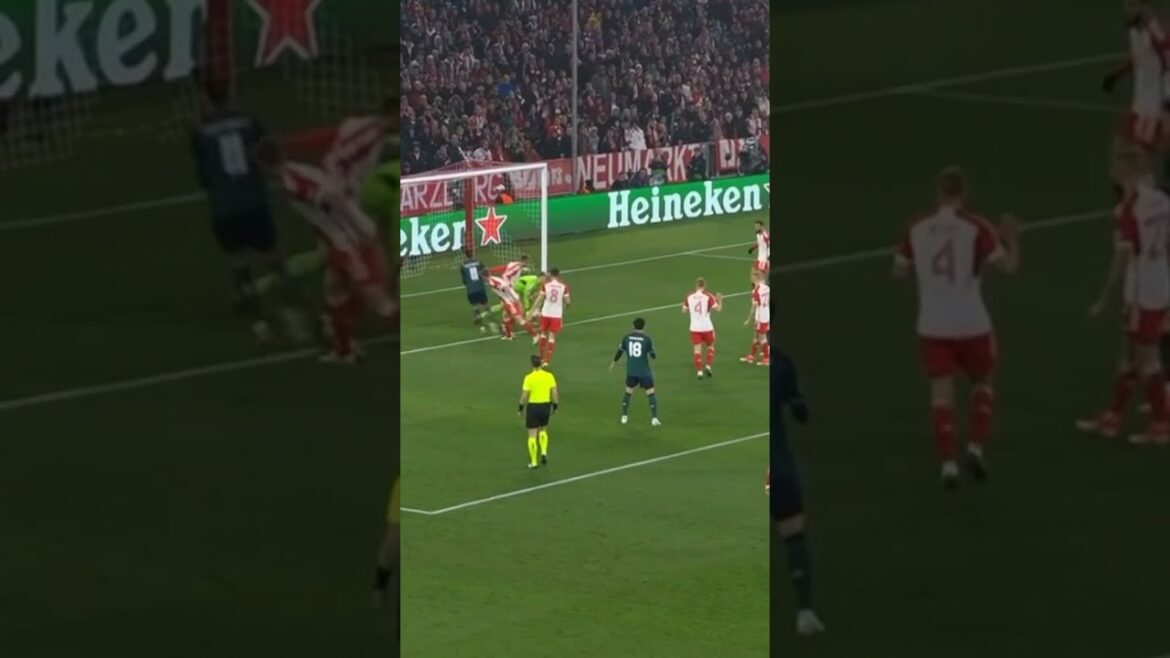 [18 avril]Takehiro Tomiyasu se fait remarquer avec sa solide défense ! Scellez complètement Sane !