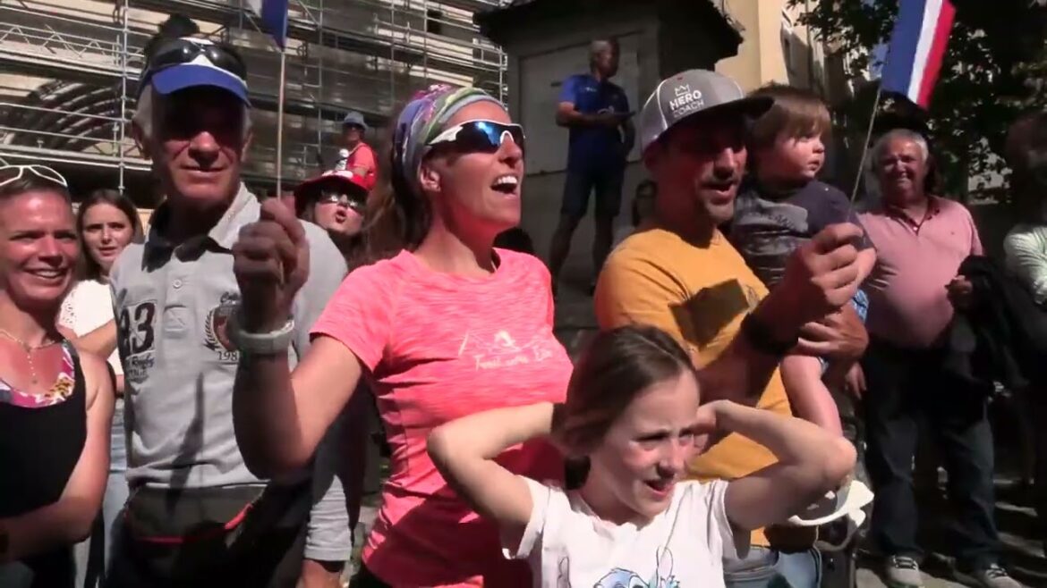 Relais de la Flamme olympique | Étape 03 - Alpes-de-Haute-Provence | Jeux Olympiques de Paris 2024