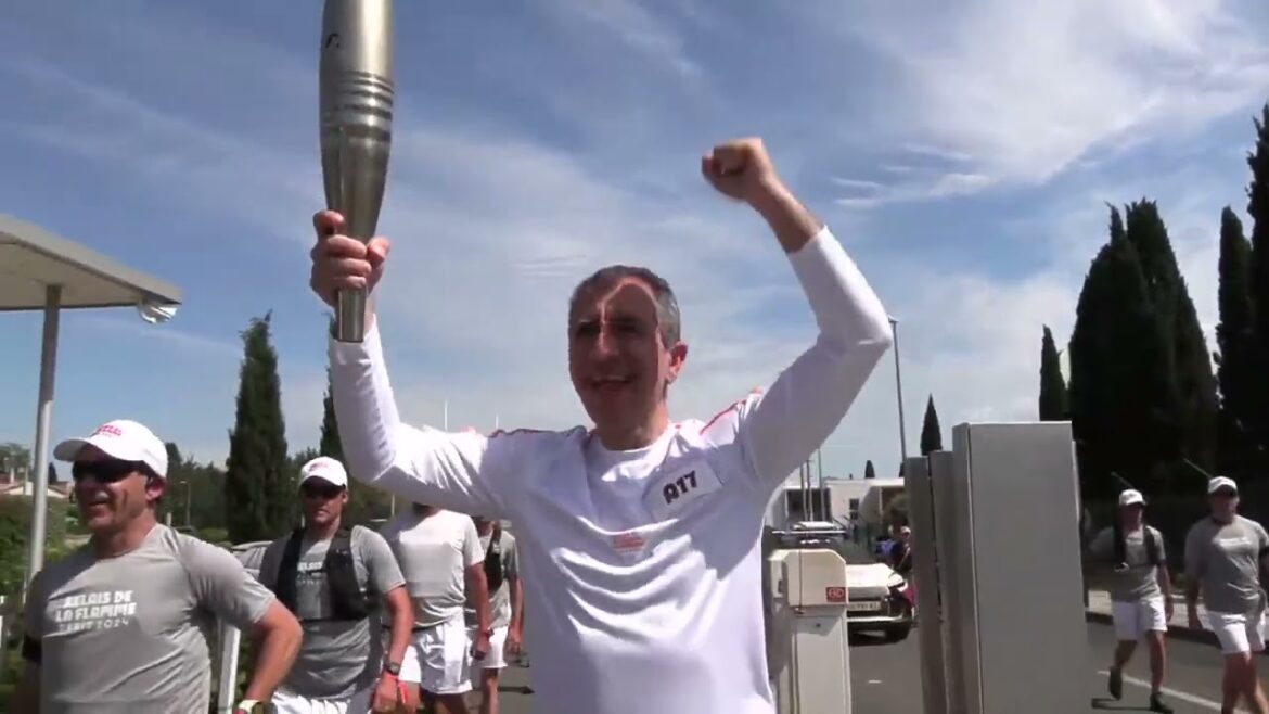 Relais de la Flamme olympique | Étape 05 - Millau-Sète-Montpellier | Jeux Olympiques de Paris 2024