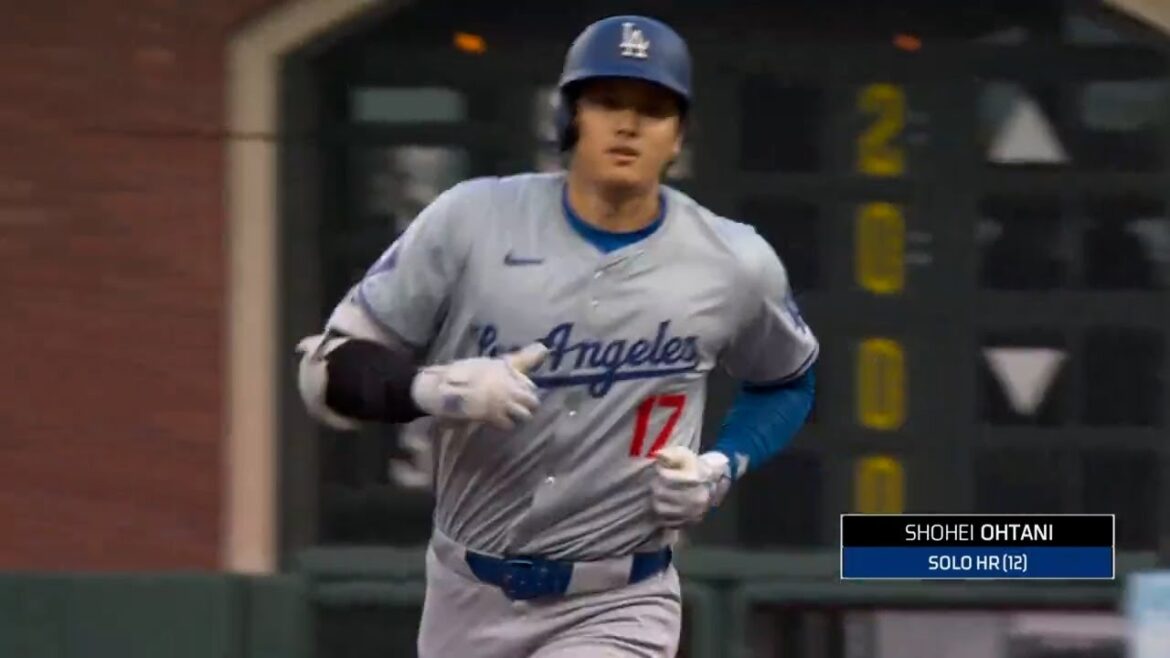 Shohei Ohtani écrase DINGER de 446 pieds pour le HR n°12 de la saison 😱 |  ESPN MLB