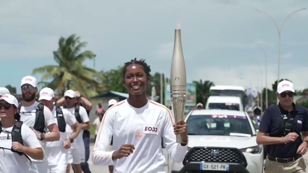 Relais de la Flamme olympique | Étape 28 - Guyane | Jeux Olympiques de Paris 2024