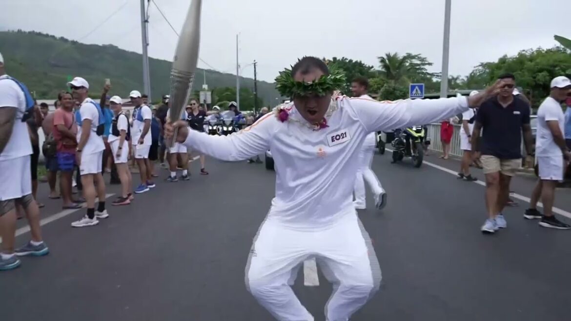 Relais de la Flamme olympique | Étape 31 - Polynésie française | Jeux Olympiques de Paris 2024
