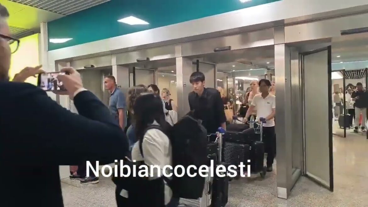 Lazio, la nouvelle recrue Daichi Kamada atterrit à l'aéroport de Fiumicino