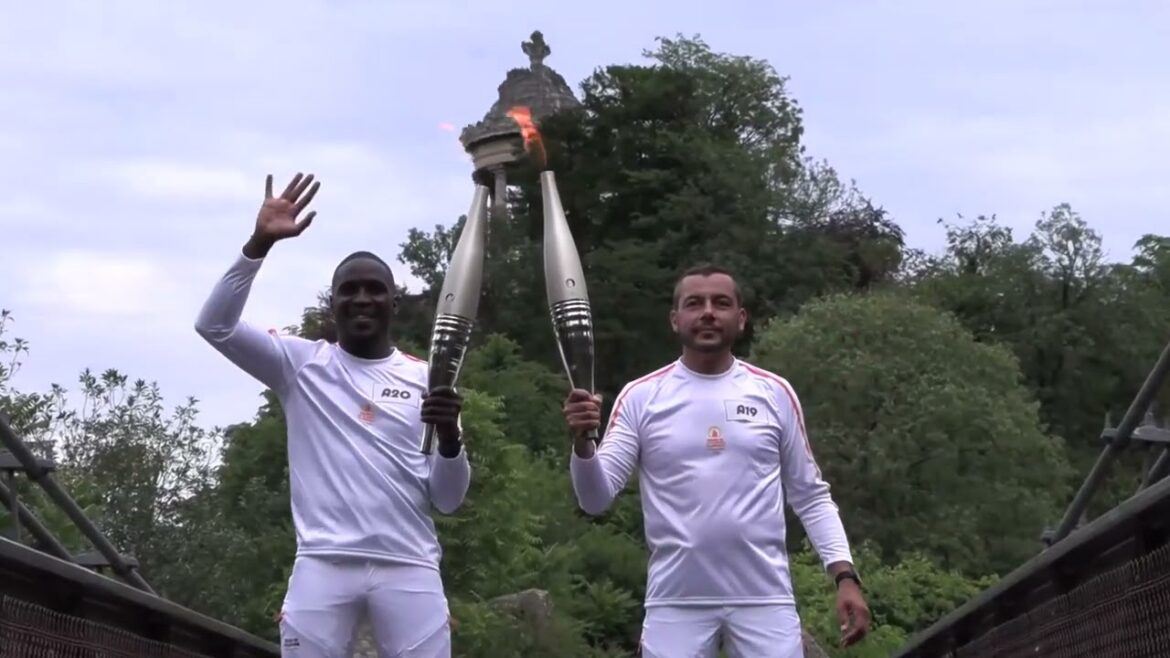 Relais de la Flamme olympique | Étape 58 - Paris, Jour 2 | Jeux Olympiques de Paris 2024