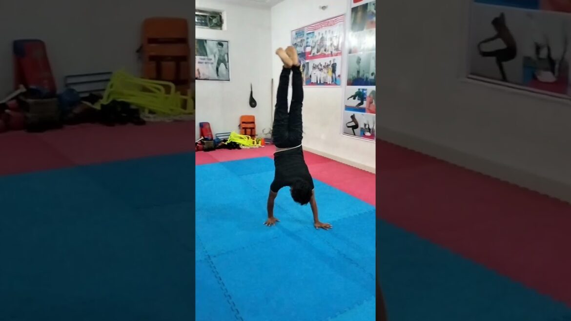 marche à la main 🤟 #sachinkarate #challenge #karatearmy #karate #karatemaster #martialartstraining #sports