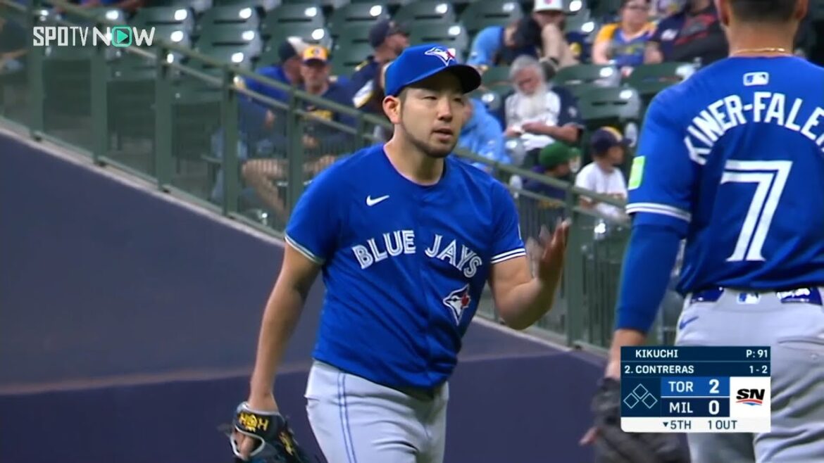 [Les Blue Jays Yusei Kikuchi obtiennent le droit à sa 4ème victoire !  ]Bien qu'il ait eu du mal avec le contrôle du ballon, il a quitté le match sans céder de point en 5e manche !