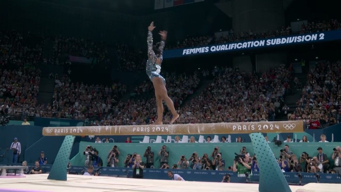Simone Biles – Première femme à réussir un triple flip !
