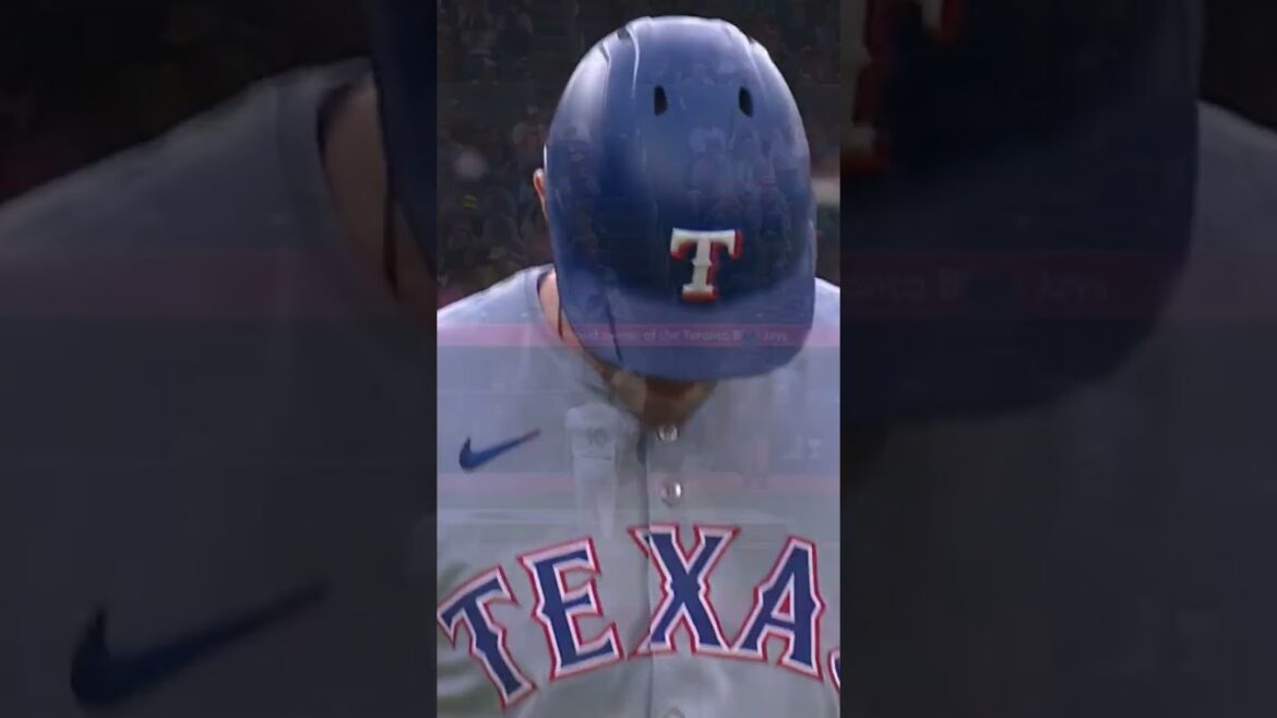 Yusei Kikuchi (Yusei Kikuchi) s'échappe du bourrage de chargement des bases #torontobluejays #bluejayshighlights #mlb