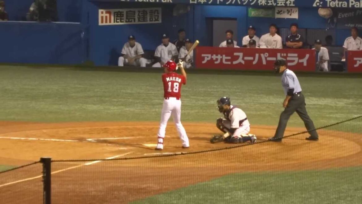 Bat son plein! Batteur avec une chance "Kenta" Maeda 2013.7/14 Hiroshima Toyo Carp Jingu Stadium