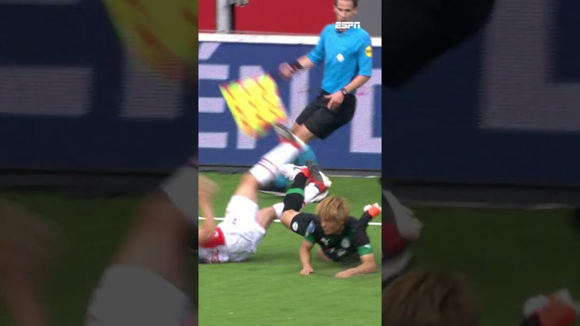 Ko Itakura tacle 💪