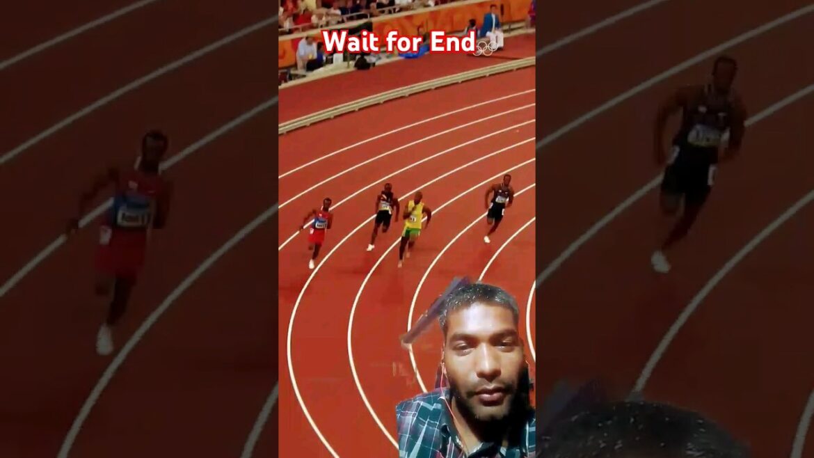 La première médaille d'or de Bolt sur 200 m ! 😍🥇#running #trending #goldmedlist running