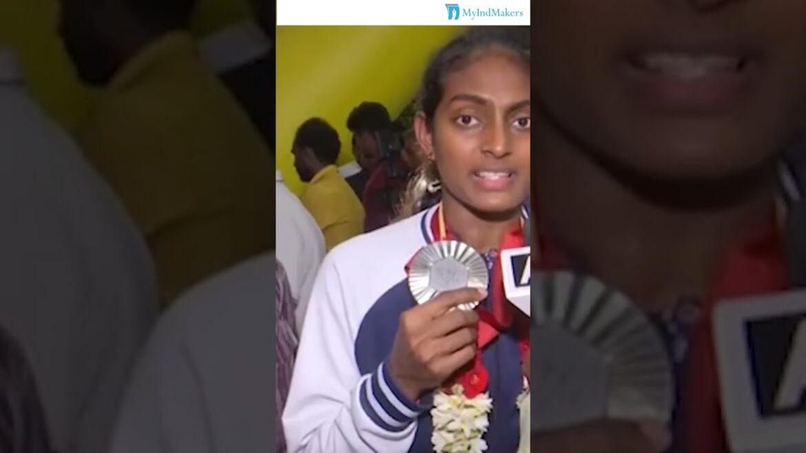 पेरिस से लौटे विजेताओं का भव्य स्वागत/Grand Welcome for India's Paralympics Medalists on arrival