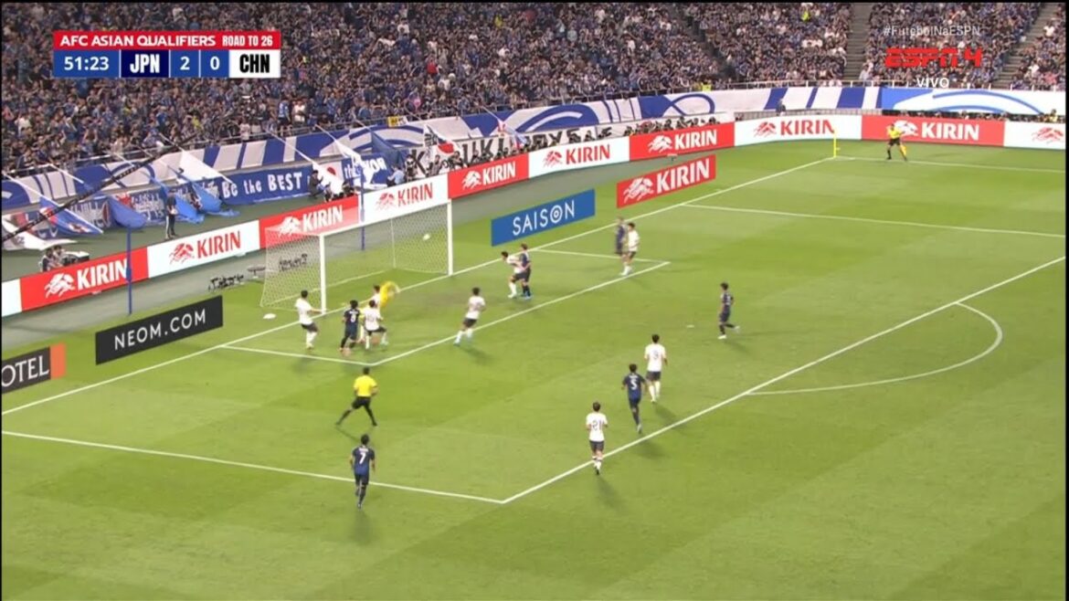 But de Takumi Minamino | Japon contre Chine 3-0 Faits saillants | Qualifications pour la Coupe du Monde de la FIFA 2026 AFC