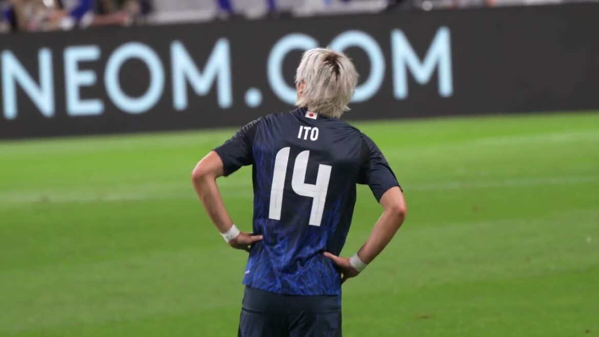 Le retour de Junya Ito ! 1 but, 2 passes décisives, bravo sans fin ! Au Japon, tout le monde attendait ! Japon contre Chine