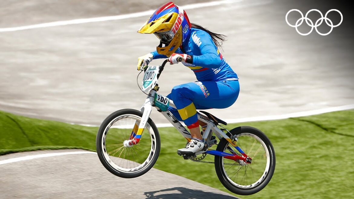 Mariana Pajón 🇨🇴 avanzó a semifinales de BMX Racing. | #Tokio2020 Highlights