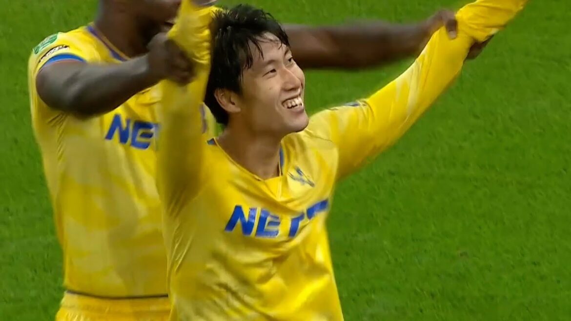 Daichi Kamata marque son deuxième but de la saison ! Un tir central puissant qui mène l'équipe à la victoire ![31 octobre]