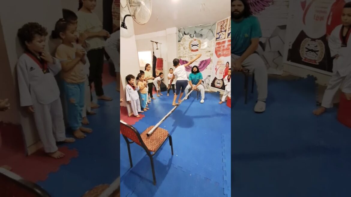 Entraînement pour enfants 💪 #challenge #sparing #balanc #entraînement pour enfants #reels #training #taekwondo #fyp #funny #태권도