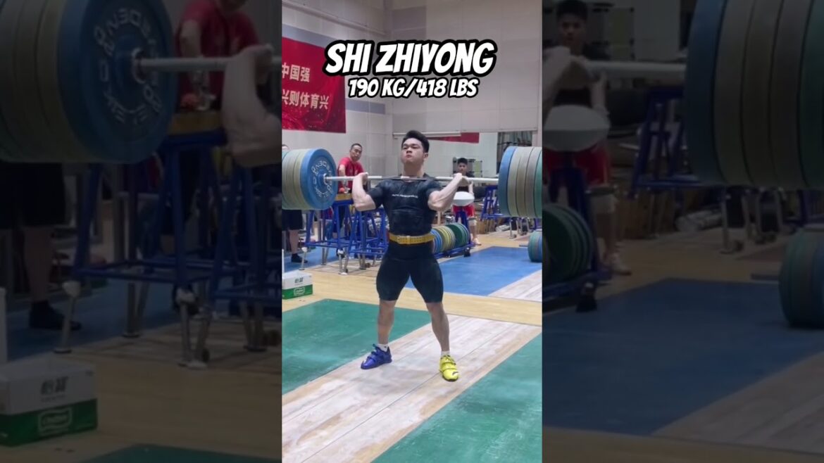 Shi Zhiyong atteint les 190 kg les plus faciles depuis les Jeux olympiques de Tokyo #haltérophilie #fitness