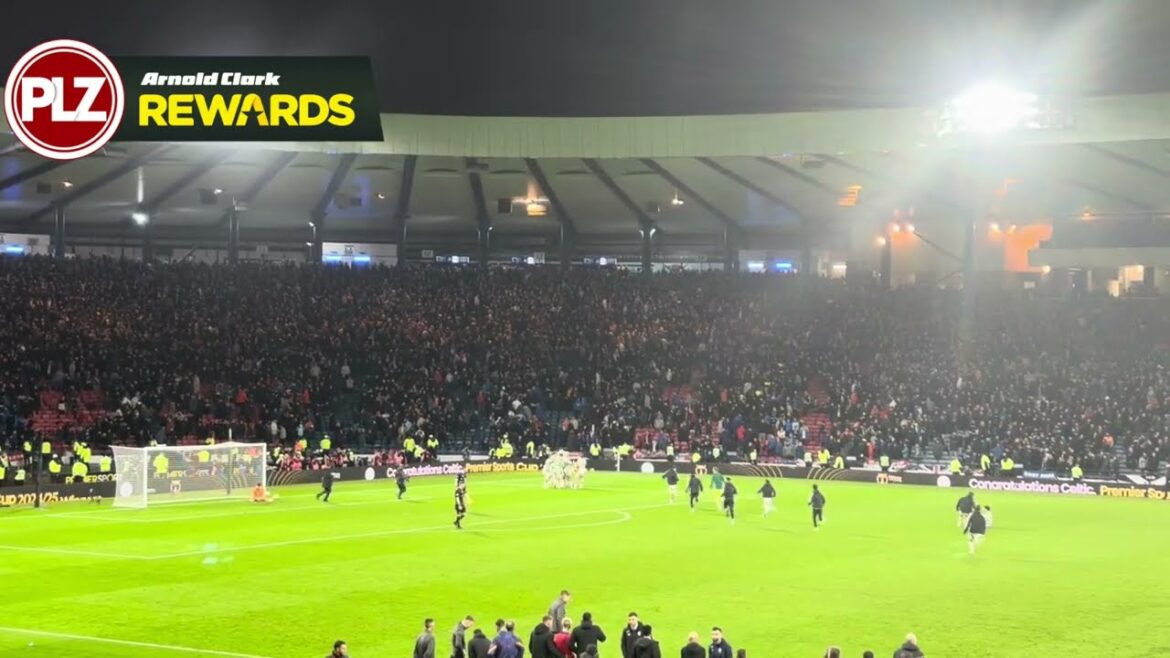 Le Celtic célèbre le penalty de Daizen Maeda pour GAGNER la finale de la Premier Sports Cup 2024