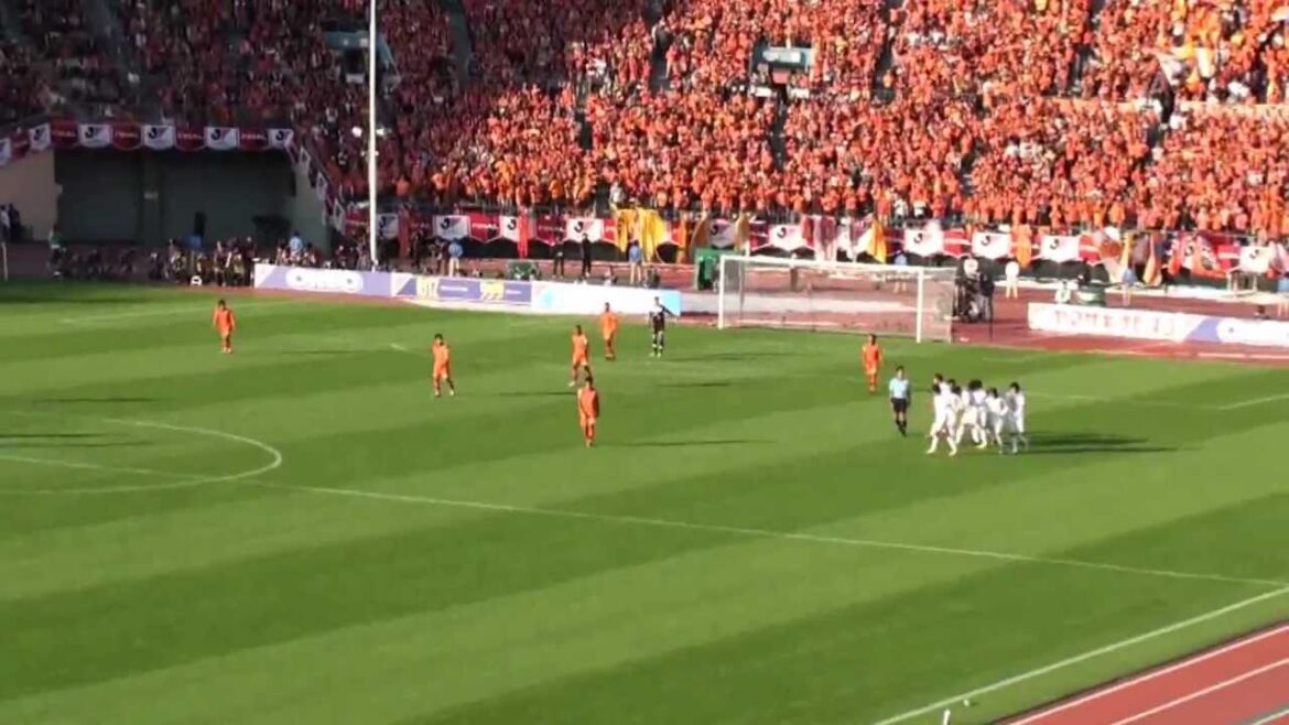 Gaku Shibasaki marque le but vainqueur en prolongation | Finale de la Coupe Navi 2012 Shimizu 1-2 Kashima Antlers | Gaku Shibasaki marque le but vainqueur en prolongation | Finale de la Coupe Navi 2012 Shimizu 1-2 Kashima Antlers |