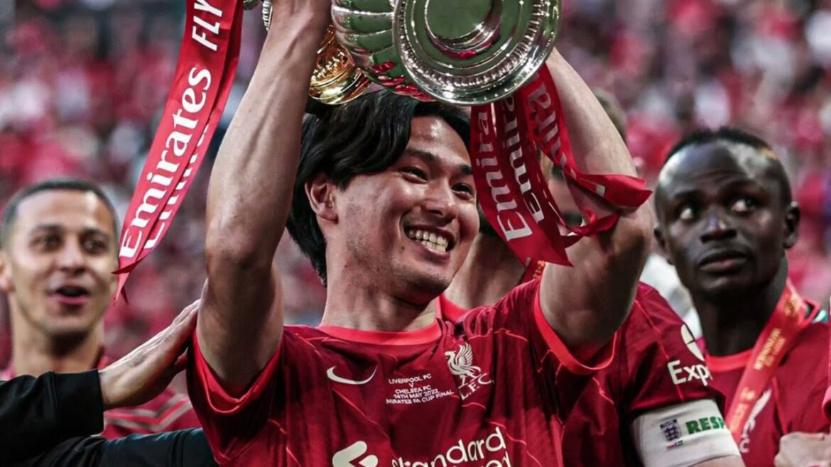 Takumi Minamino est toujours rouge