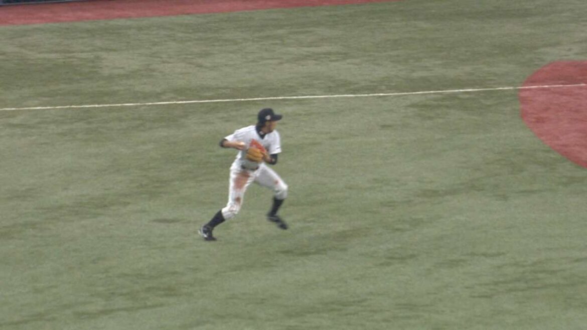 MLB @ JPN: Kikuchi retire Zobrist avec un jeu acrobatique MLB @ JPN: Kikuchi retire Zobrist avec un jeu acrobatique