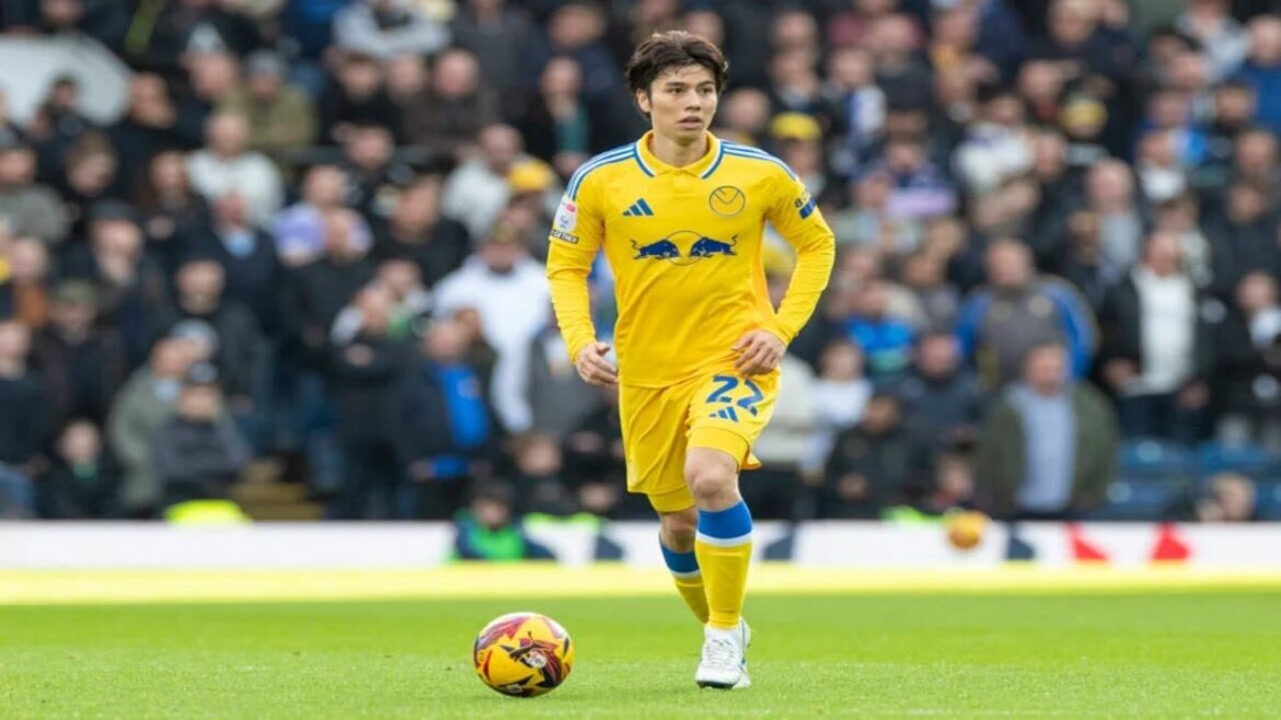 AO TANAKA AO 2025 LEEDS UNITED SAISSIONS Jusqu'à présent.