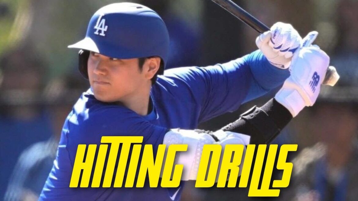 Shohei Ohtani a frappé des exercices à l'entraînement du printemps 2025