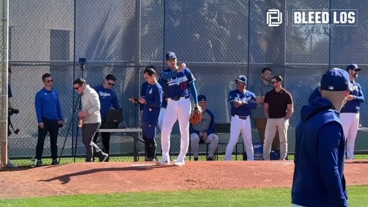 REGARDER: Dodgers Shohei Ohtani Session des enclos de l'enclosn de Camelback Ranch 2/22/25