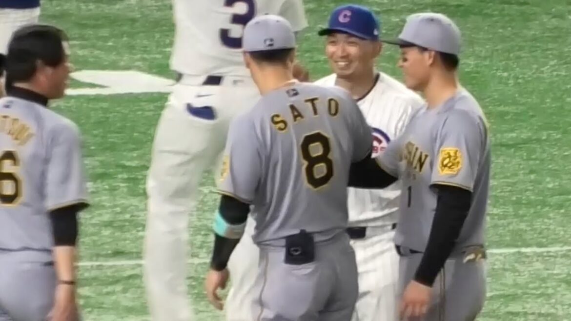 Après le match, Oyama, Satotel et Morishita échangent des salutations avec Cubs Suzuki Seiya! Match de pré-saison de la série MLB Tokyo 15 mars 2025