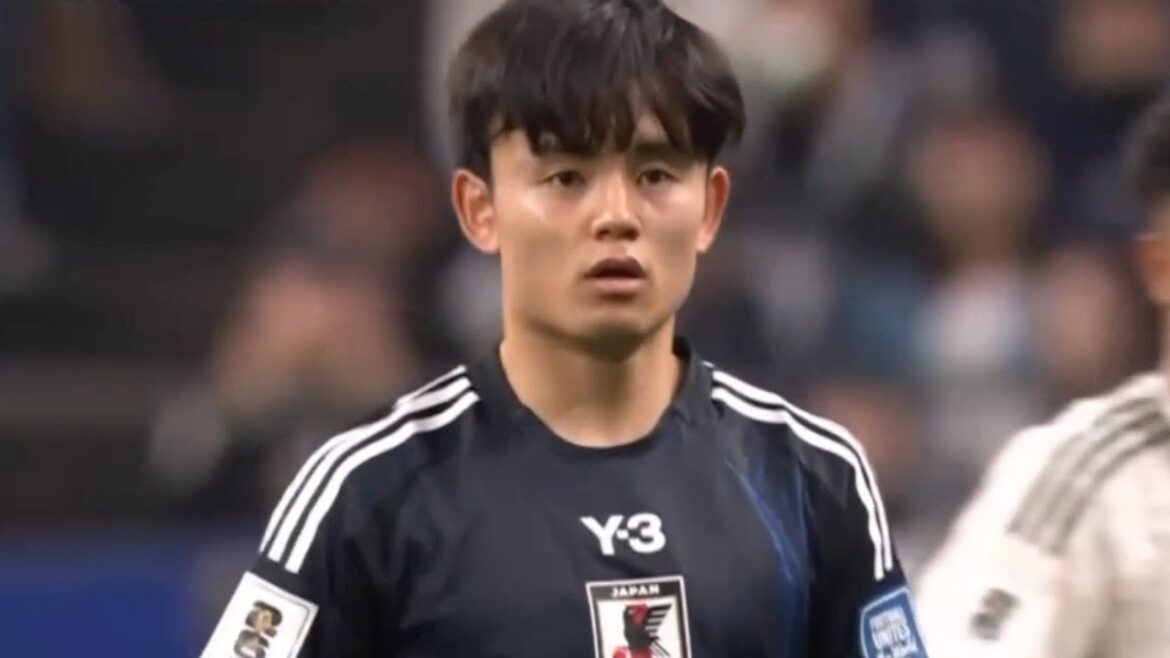 Kubo Takefusa mène l'attaque! Une solide expérience de dribblement du milieu et d'une superbe crée une chance de marquer![25 mars]