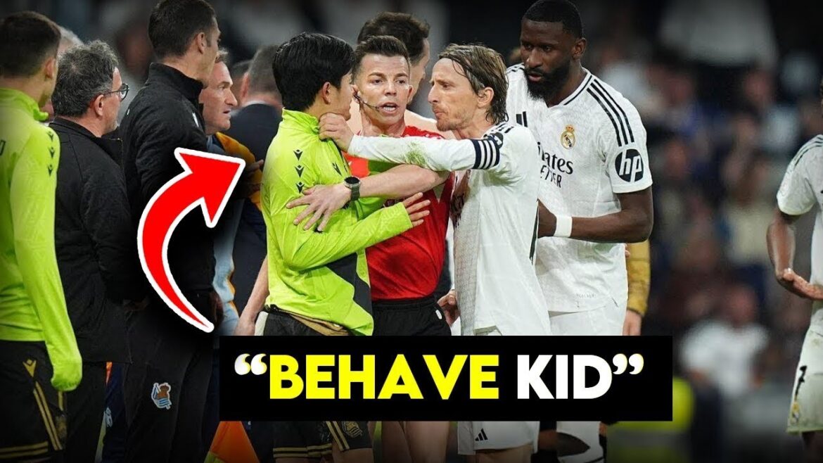 Luka Modric Humbles Takefusa Kubo | Real Madrid – Real Sociedad Luka Modric Humbles Takefusa Kubo | Real Madrid - Real Sociedad