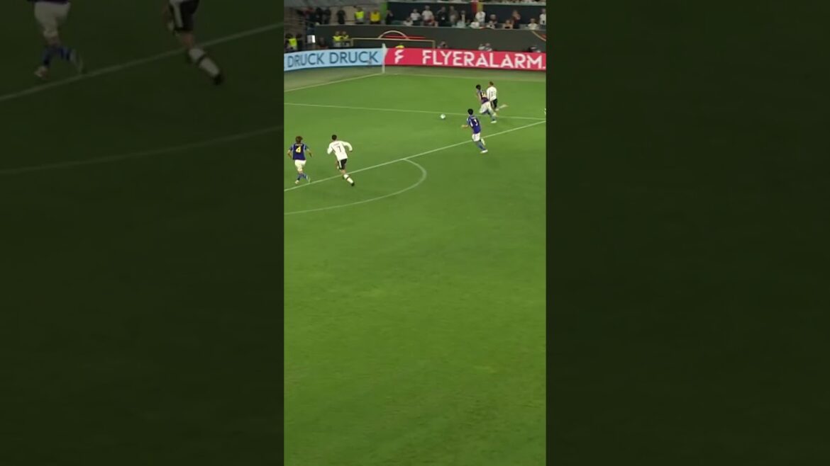 Tomiyasu se transforme en Prime Maldini contre Leroy Sane #Germany #Japan