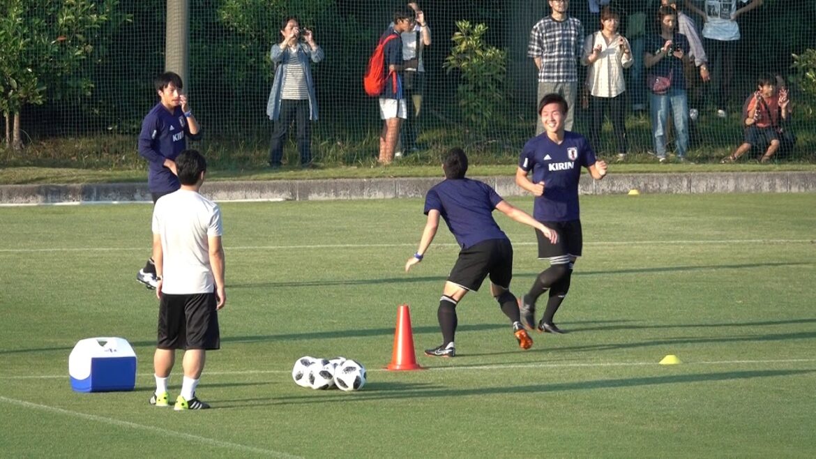 [#Nishino j]Incroyable! Échange de passes de cap du groupe d'adhésion! #Shibasakigaku #ueda Route directe #daihyo #Japan Représentant