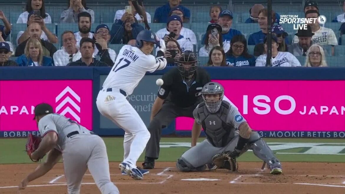 Shohei Ohtani écrase le premier lancer qu'il voit pour un home run 🎯 | ESPN MLB