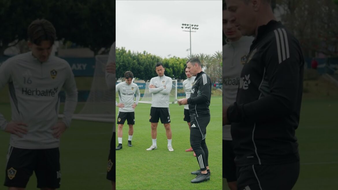 Maya Yoshida est nommée sur la liste Gold House A100