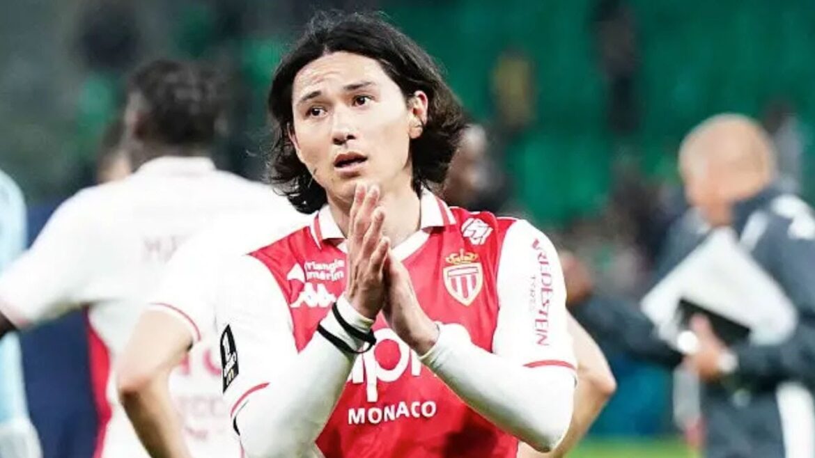 Minamino Takumi est en plein essor en première ligne! Il a contribué à la victoire avec sa performance impliquant deux buts![4 mai]