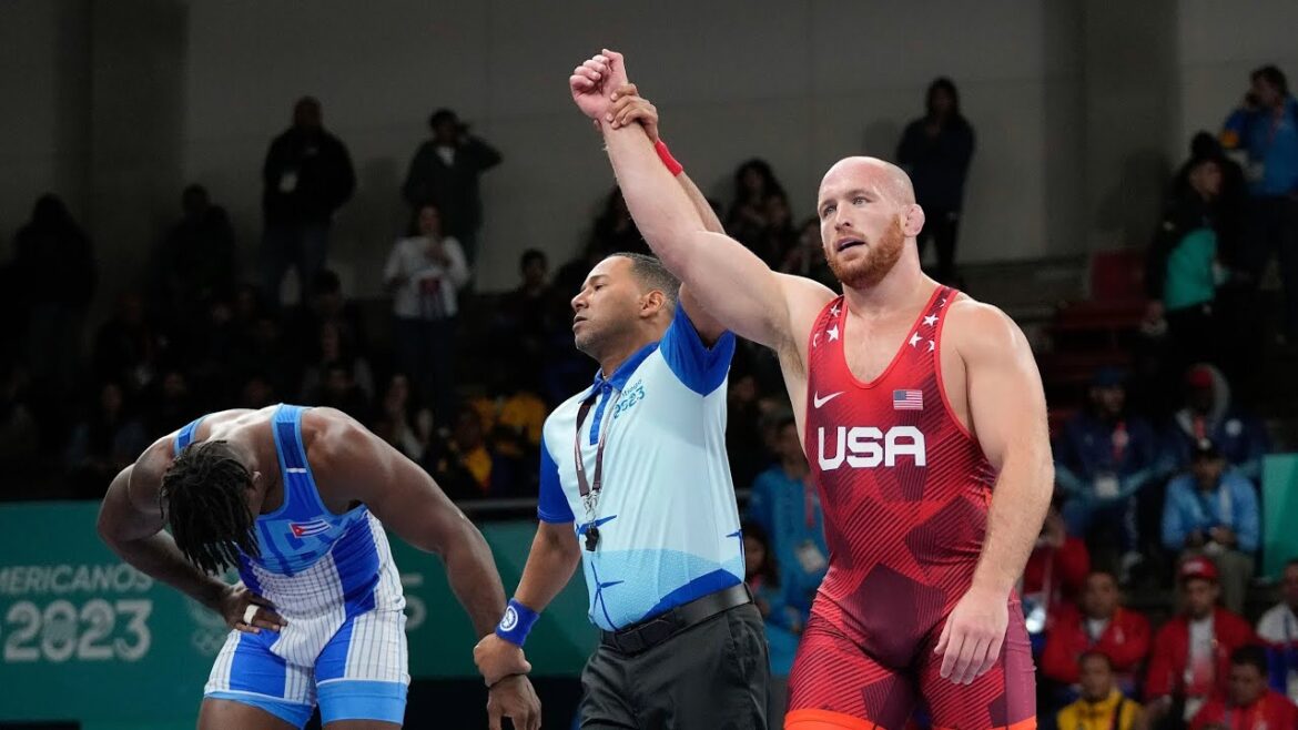 Le champion olympique, le lutteur de l'État de l'Ohio, Kyle Snyder, a été arrêté pour sa prétendue implication à Columbus