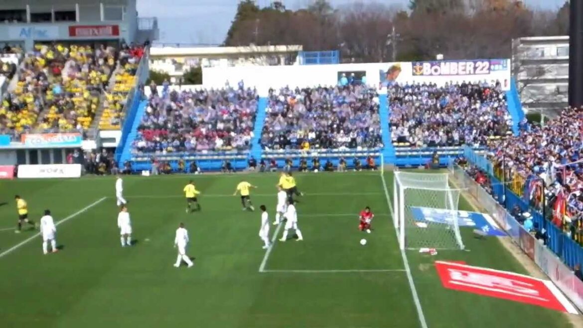 Sakai Hiroki célèbre le premier but de l’ouverture du premier but J1 contre Yokohama F Marinos Sakai Hiroki célèbre le premier but de l'ouverture du premier but J1 contre Yokohama F Marinos