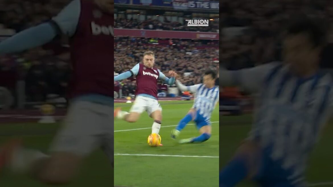 L'expert de Mitoma s'accompagne de 😮‍💨 #brightonandhovealbion #Mitoma