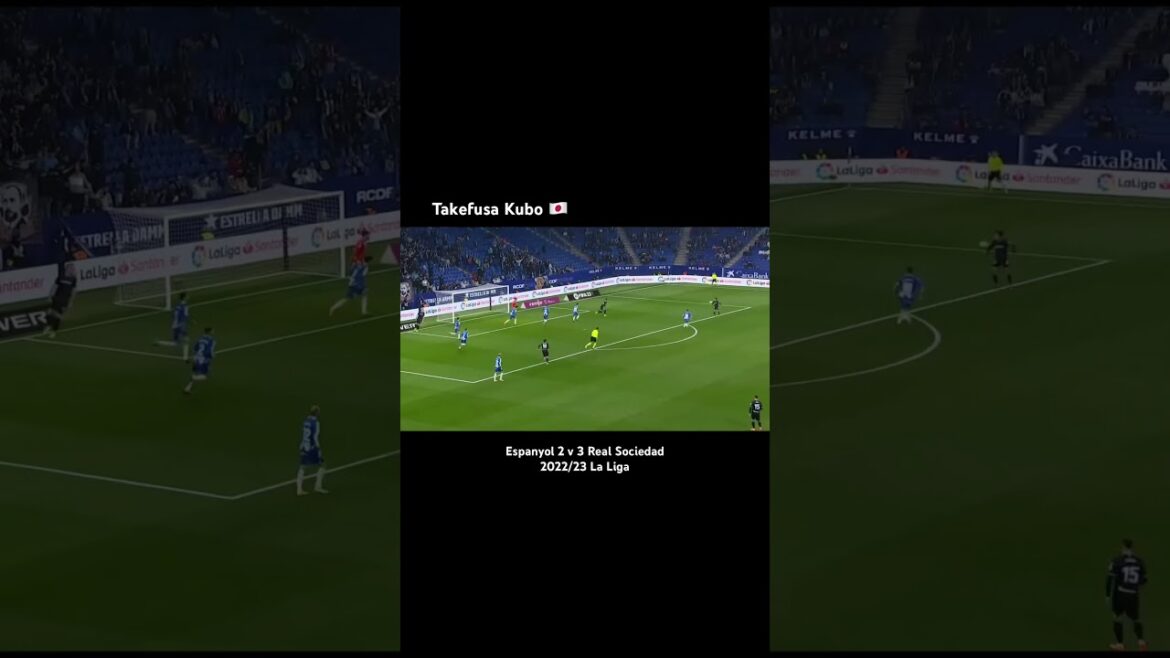 Anniversaire - Takefusa Kubo: marquant un objectif de volée parfait pour la vraie Sociedad. Un crieur absolu